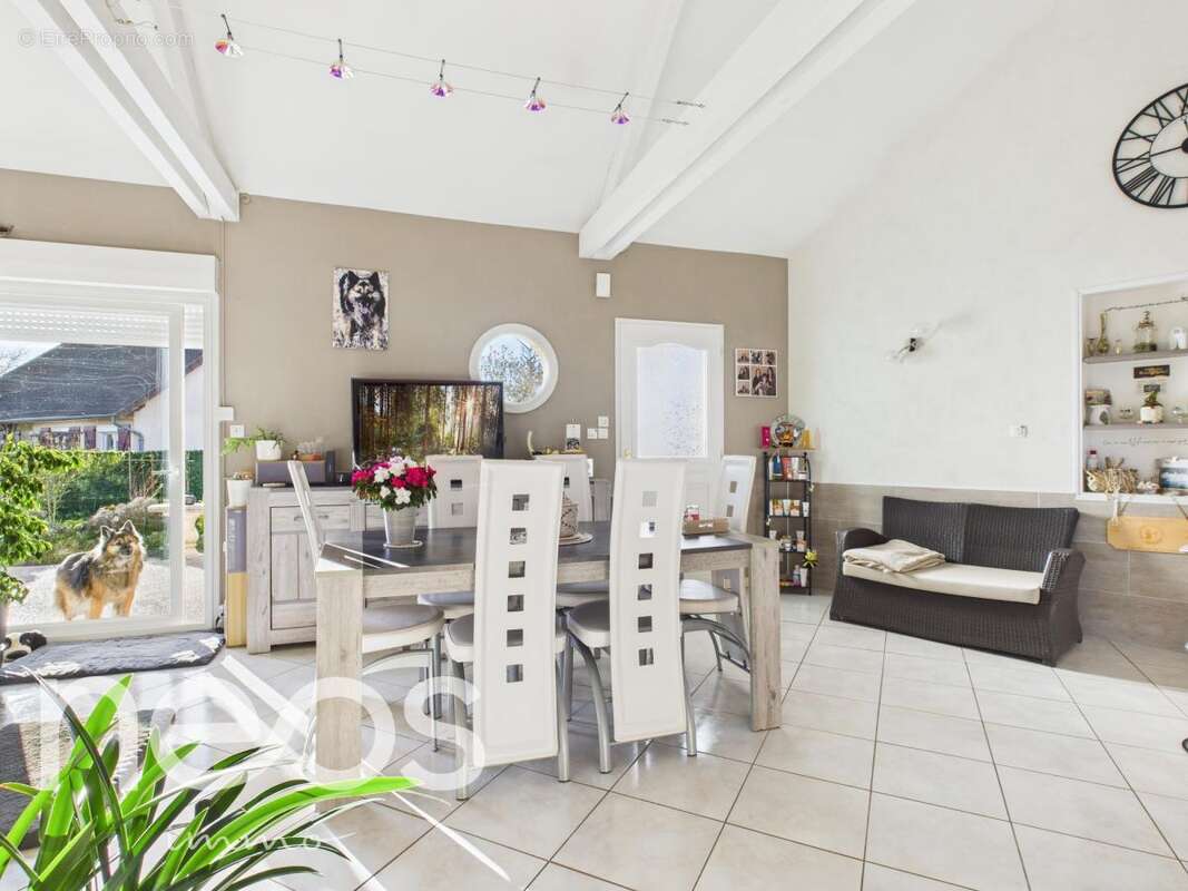 Maison à SAINT-MAURICE-EN-RIVIERE