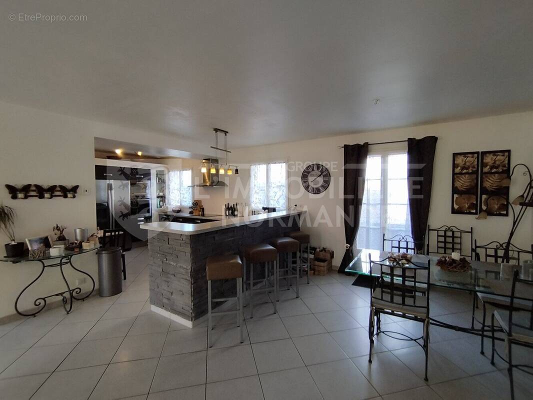 Maison à PACY-SUR-EURE