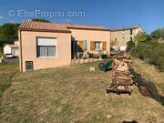 Maison à MONTOULIEU