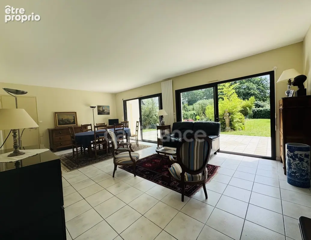 Mesquer- a 100 m de la mer et acces à pied aux commerces - a vendre maison 7 chambres - 200 m2 hab - piscine - jardin sans vis à - photo 9
