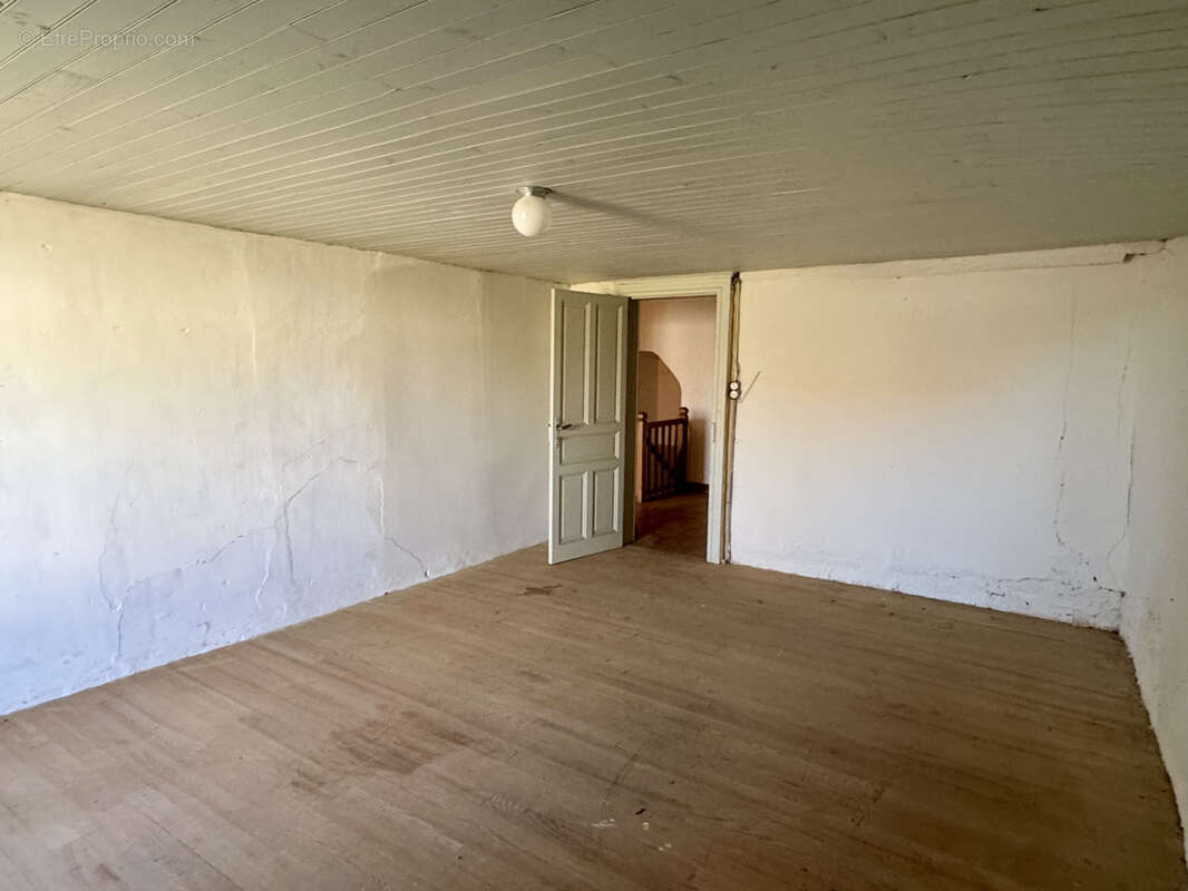 Maison à PAMPELONNE