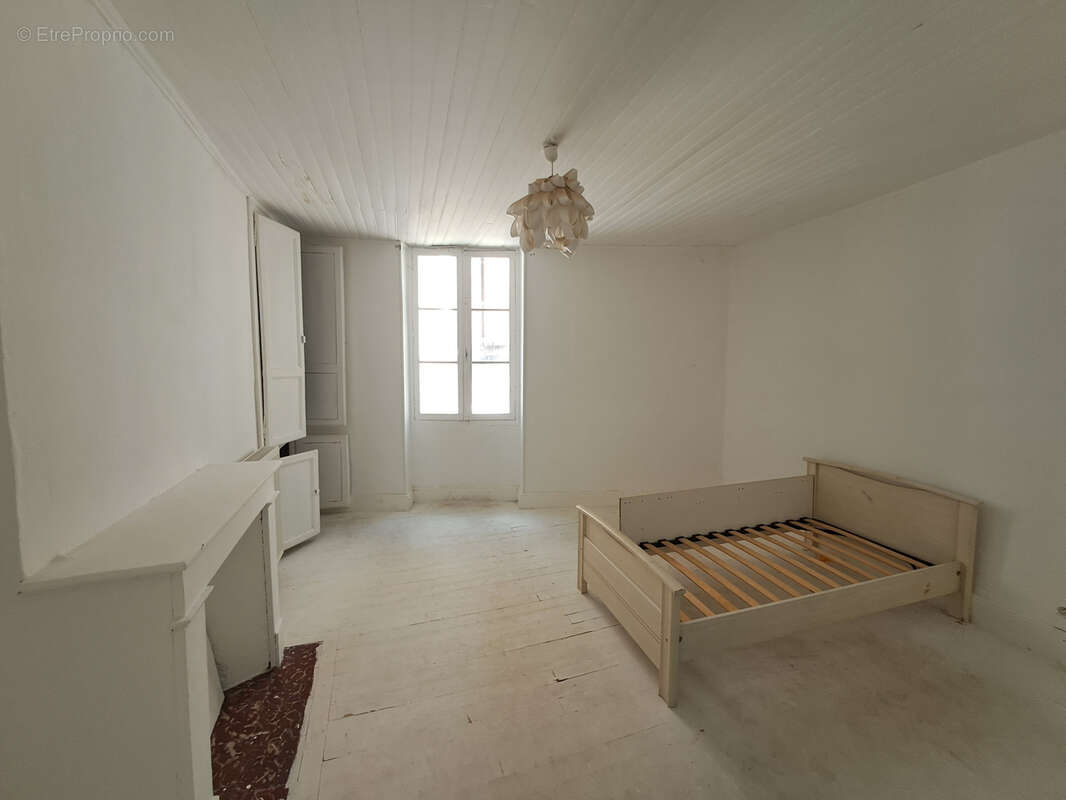 Maison à VILLENEUVE-SUR-LOT