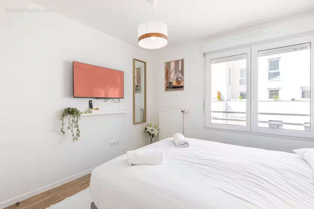 Duplex de 85m²  4 pièces + terrasse de 76m² 93230 ROMAINVILLE - photo 9