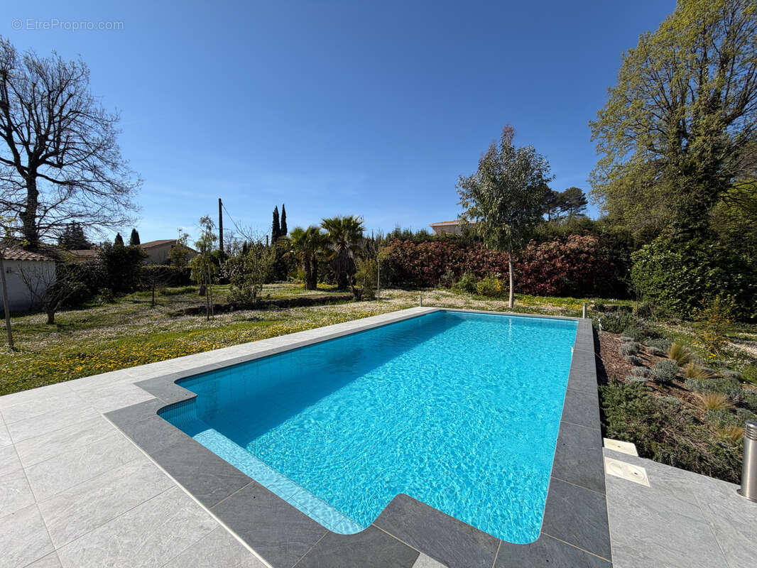Maison à ROQUEFORT-LES-PINS