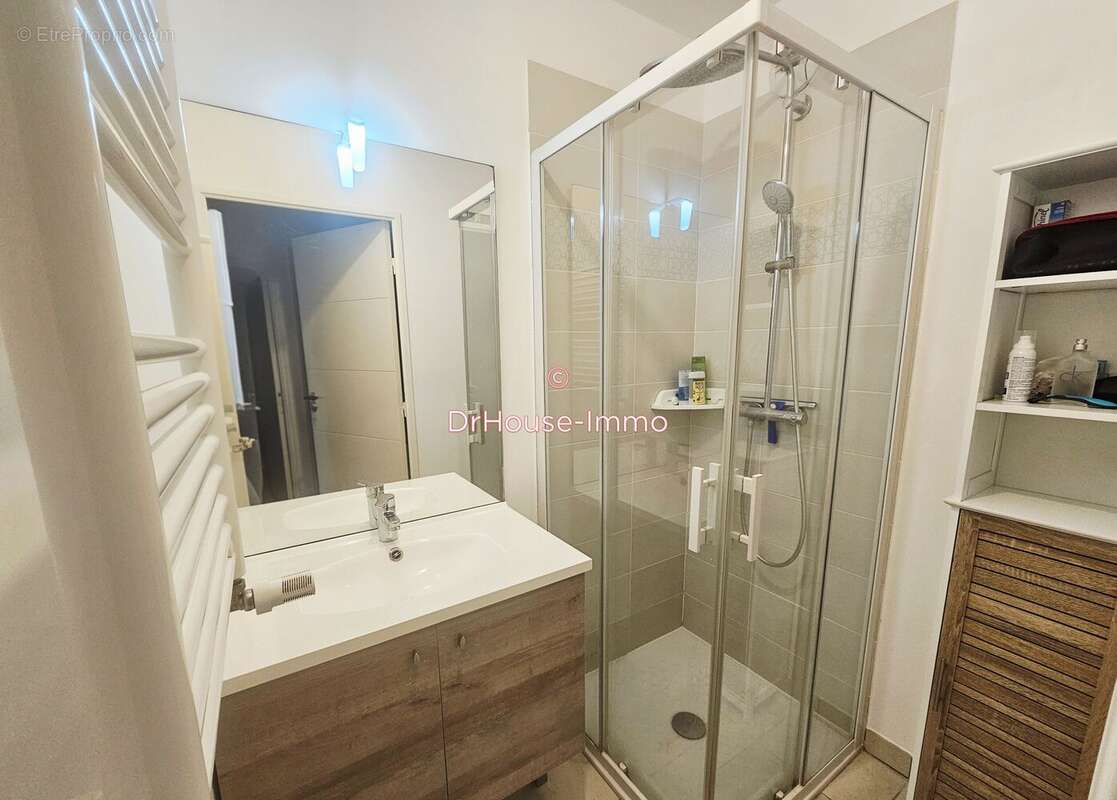 Appartement à MOUGINS