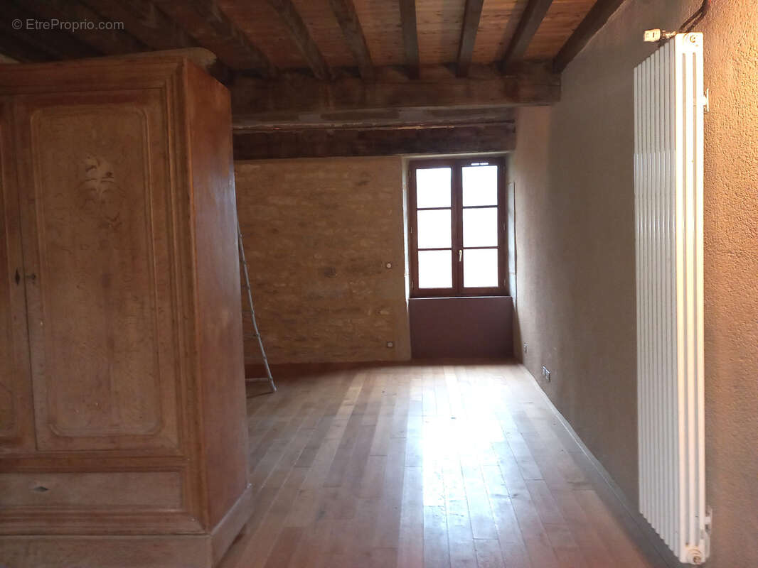 Maison à SAINT-PIERRE-BELLEVUE