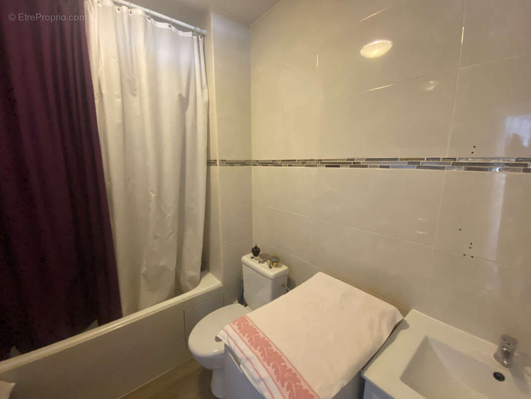 Appartement - t1 - epinay sur seine/cygne d'enghien - photo 10