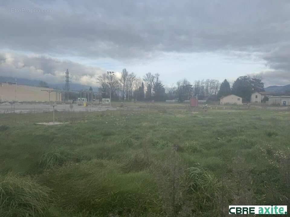 Terrain 30329 m² à Domene  - photo 2