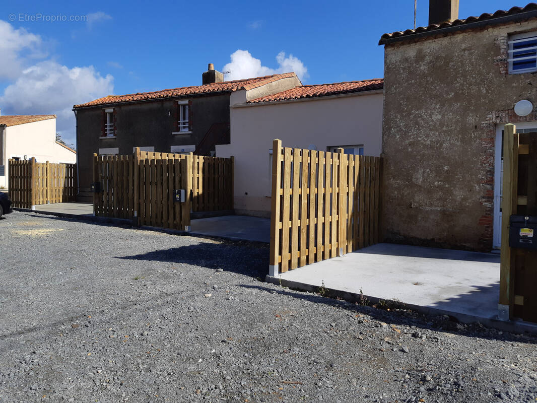 Maison à LES HERBIERS