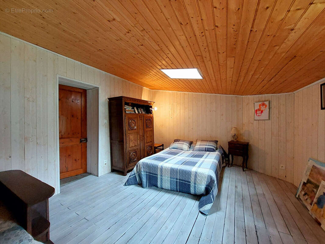 Maison à MORNAC-SUR-SEUDRE