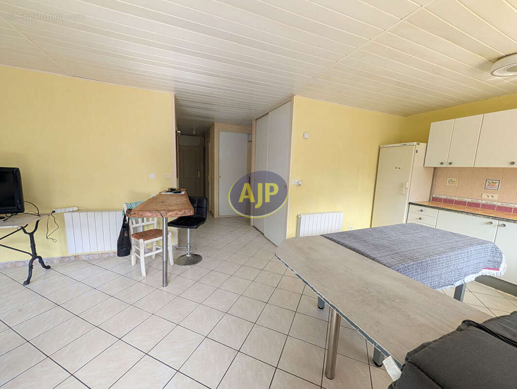 Appartement à LE VERDON-SUR-MER