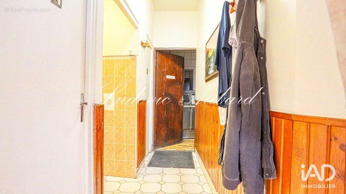 Photo 7 - Commerce à PONTOISE