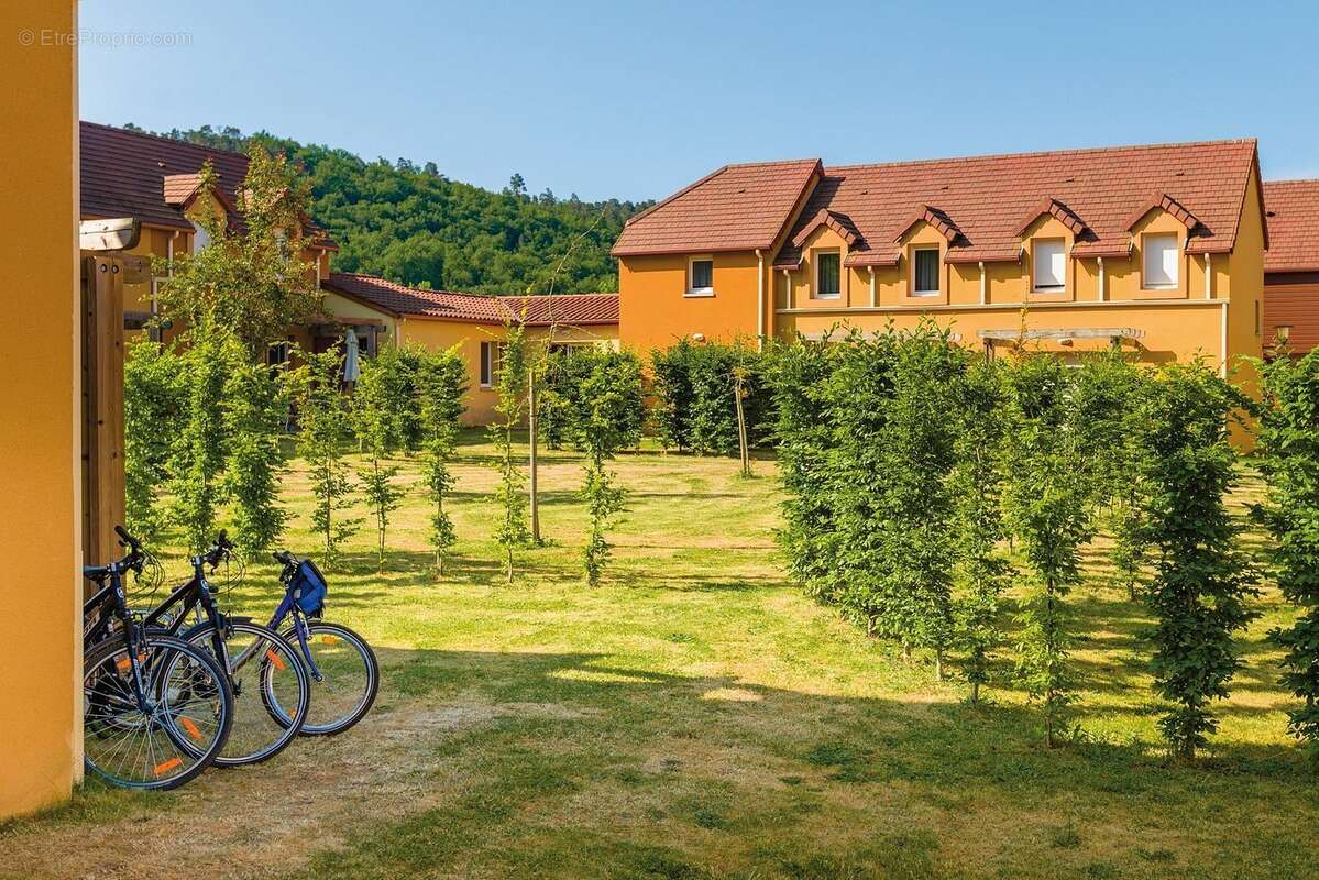 INVESTISSEMENT LOCATIF  Montignac-Lascaux  Résidence de Tourisme Les Bastides de Lascaux - 6,06% de rentabilité - photo 13