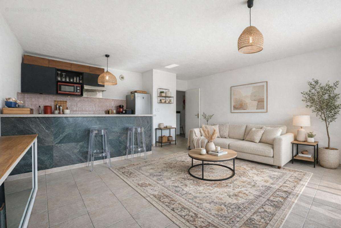 Appartement à VILLENEUVE-LES-AVIGNON