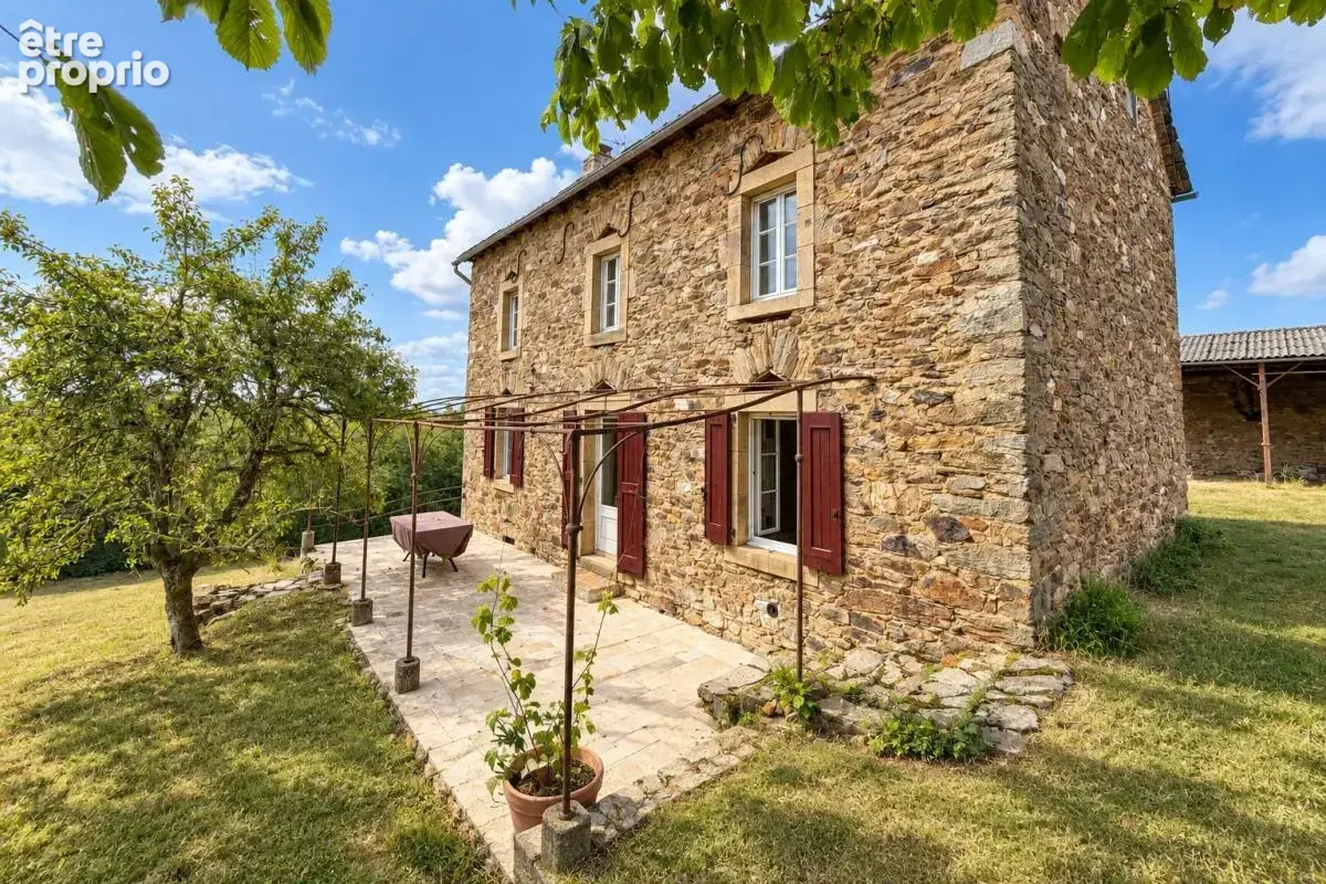 Maison au calme avec grand terrain de 1,8 hectare – Un cadre de vie privilégié - photo 2