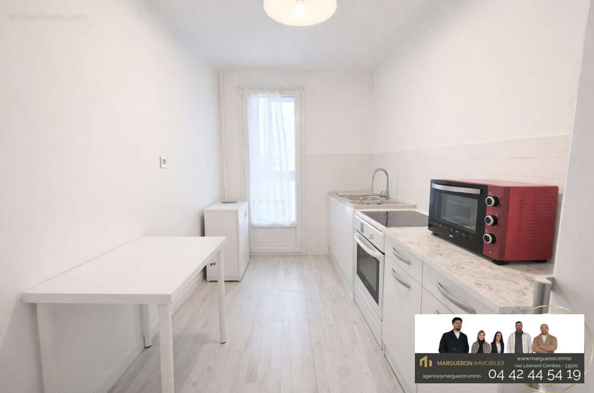 Appartement à PORT-DE-BOUC