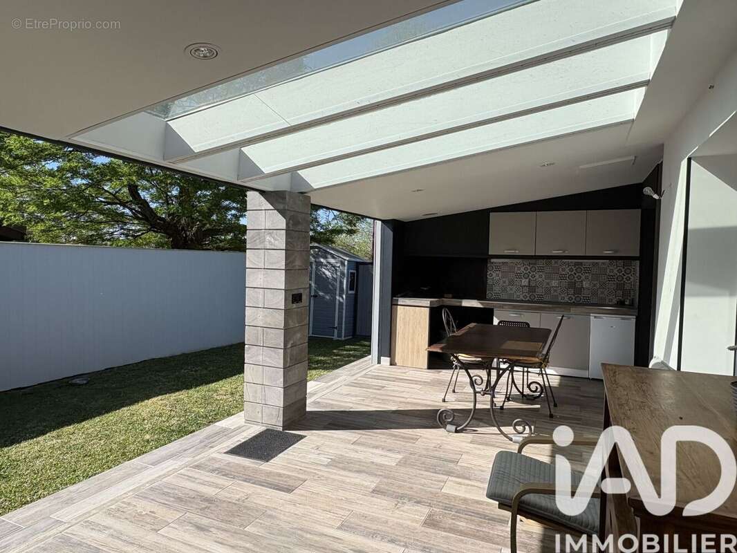 Photo 1 - Maison à CARBON-BLANC