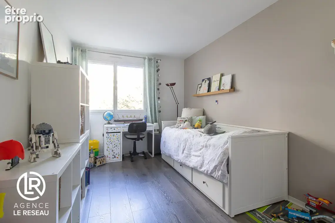 Appartement familial et lumineux en parfait état avec balcon situé rue Greffulhe - photo 9