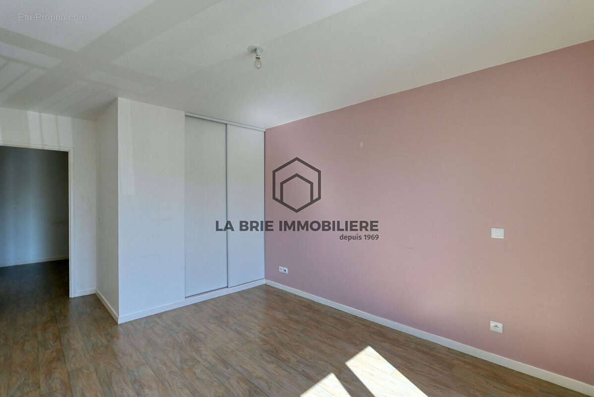 Appartement à VILLECRESNES