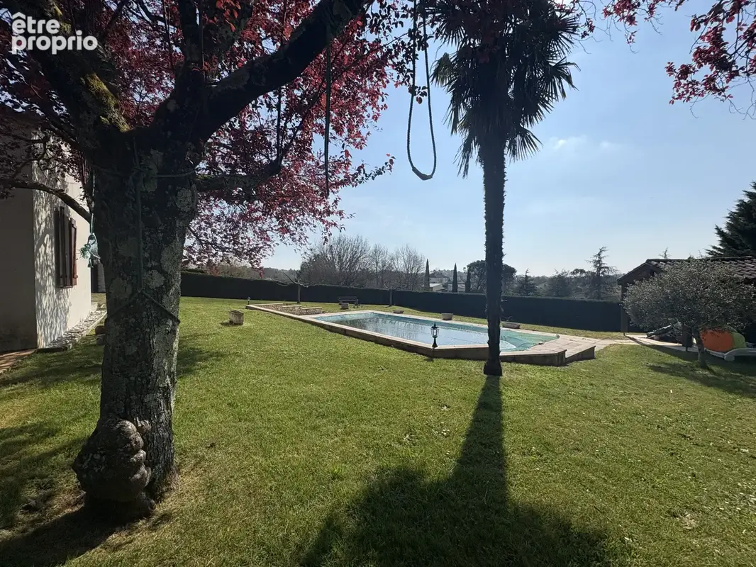 Villa avec piscine sur parc arboré de 2 000 m2   À deux pas du centre de Fumel - photo 5