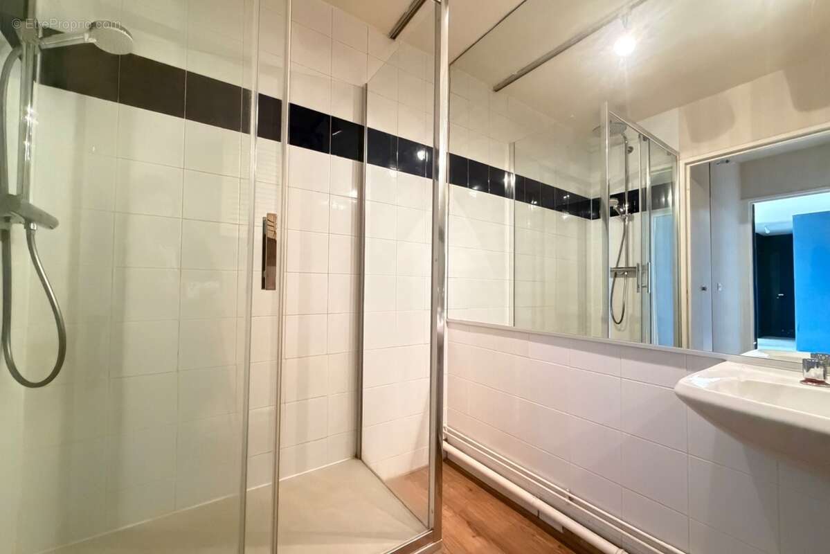 Appartement 59 m² à Sevres  - photo 7