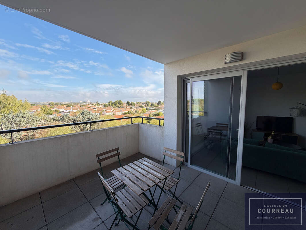 Appartement à JUVIGNAC