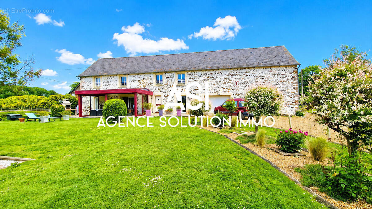 Maison à ARQUENAY