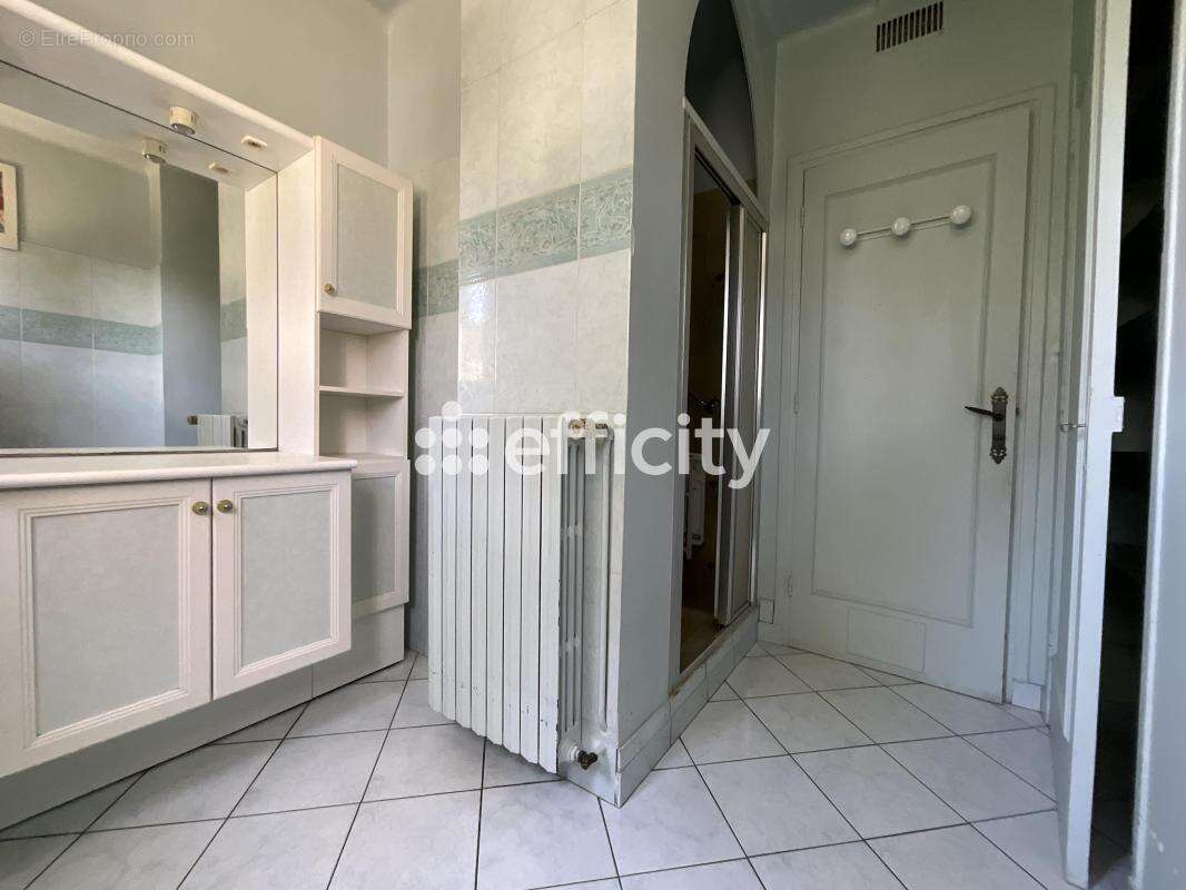 Maison à PRIVAS