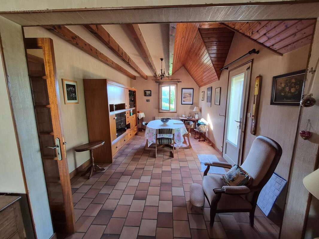 Maison 95 m² à Descartes  - photo 8