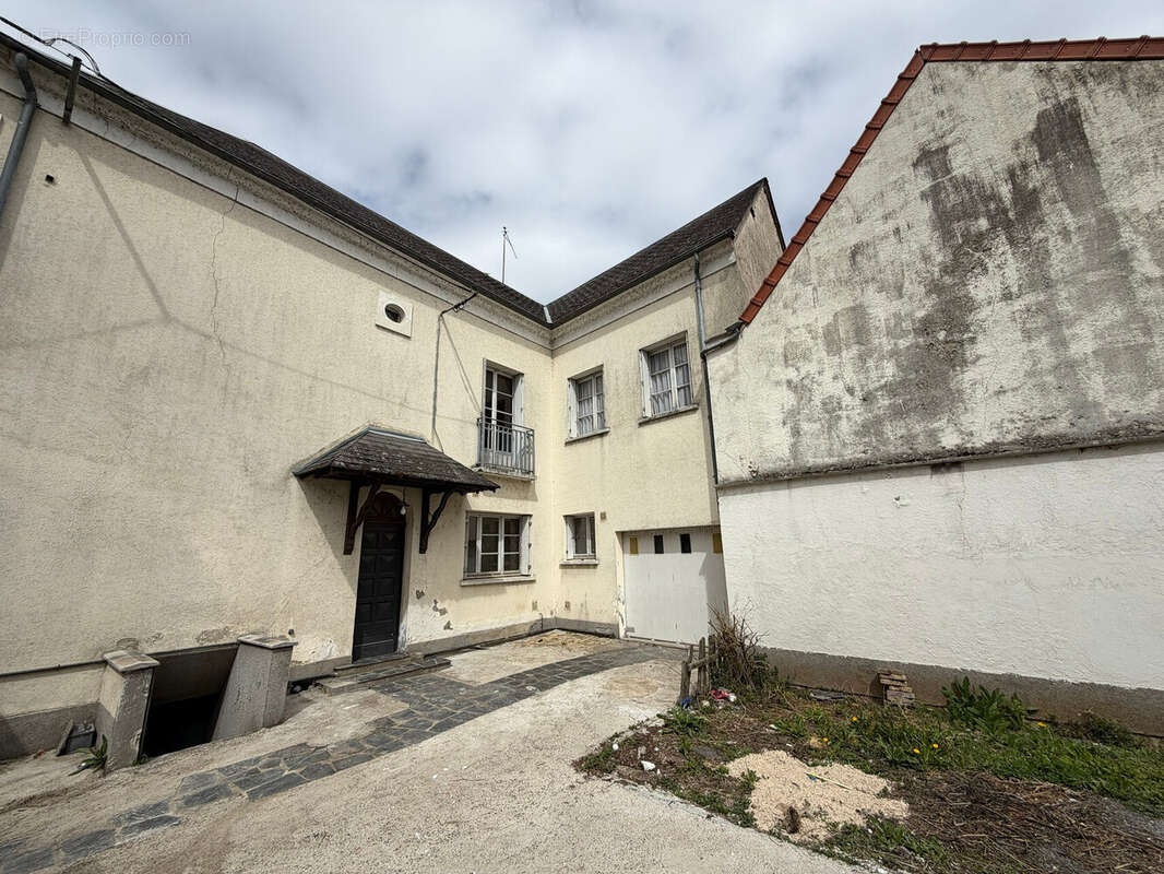 Maison à MAREUIL-SUR-ARNON