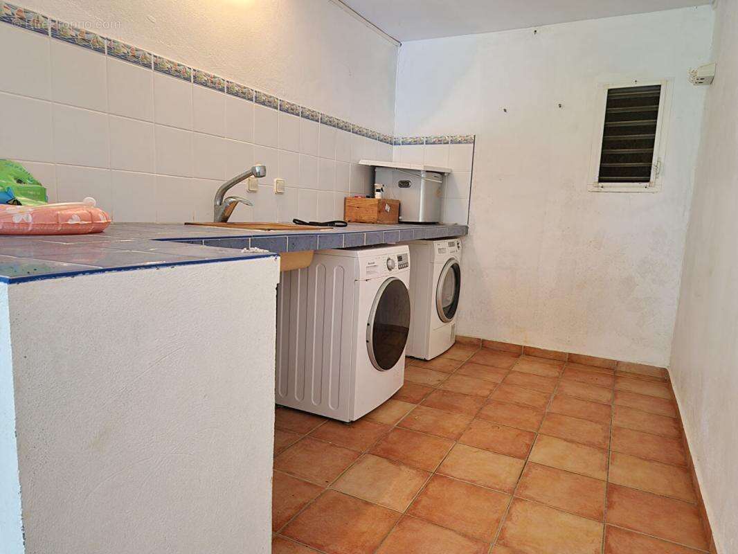 Maison à PETIT-BOURG