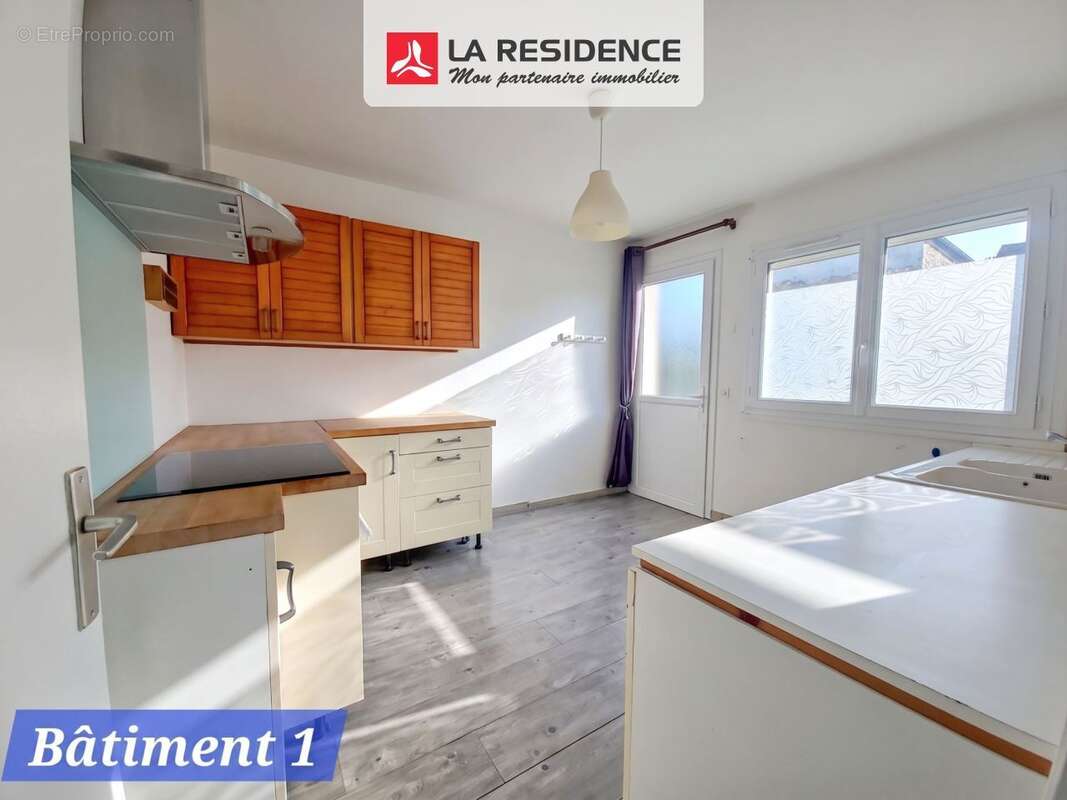 Appartement 330 m² à Houdan  - photo 8