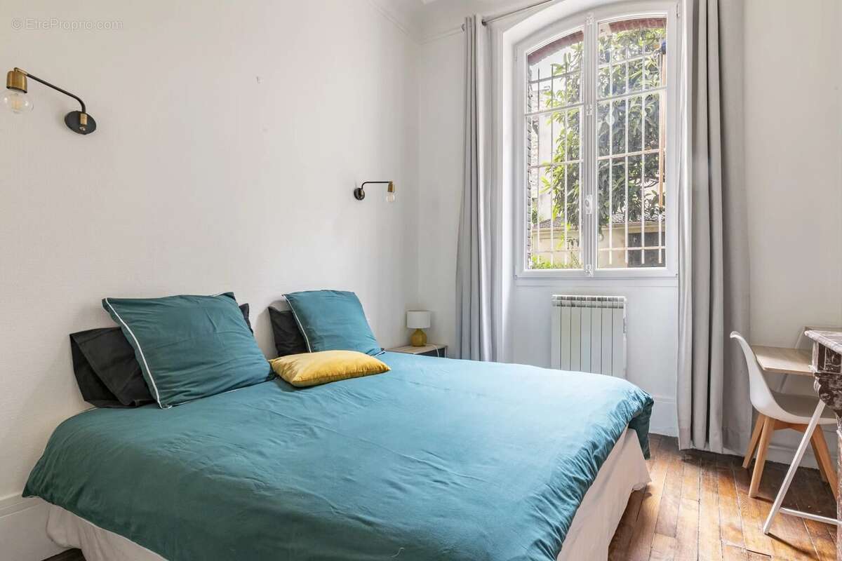 Appartement à PARIS-14E