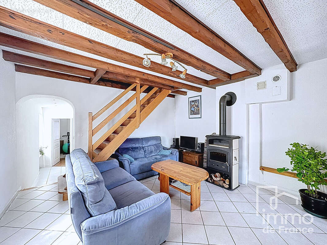 Maison à BELLEGARDE-SUR-VALSERINE