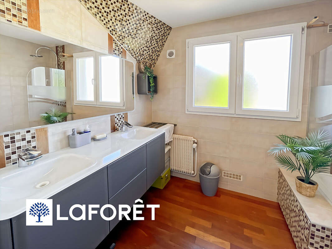 Maison individuelle 6 pièces à vendre à Villiers-sur-Orge - photo 11