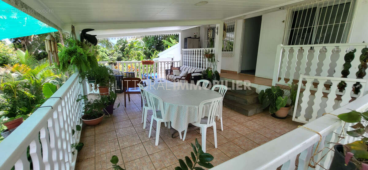 Maison à SAINT-BENOIT