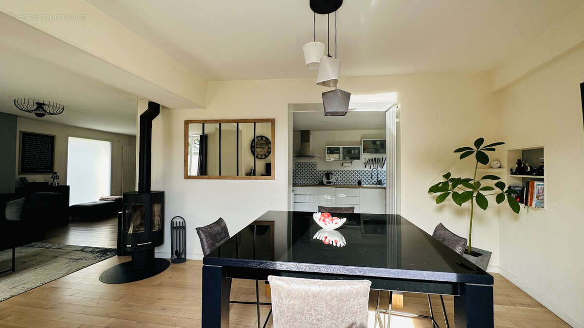 Maison à SAMOIS-SUR-SEINE