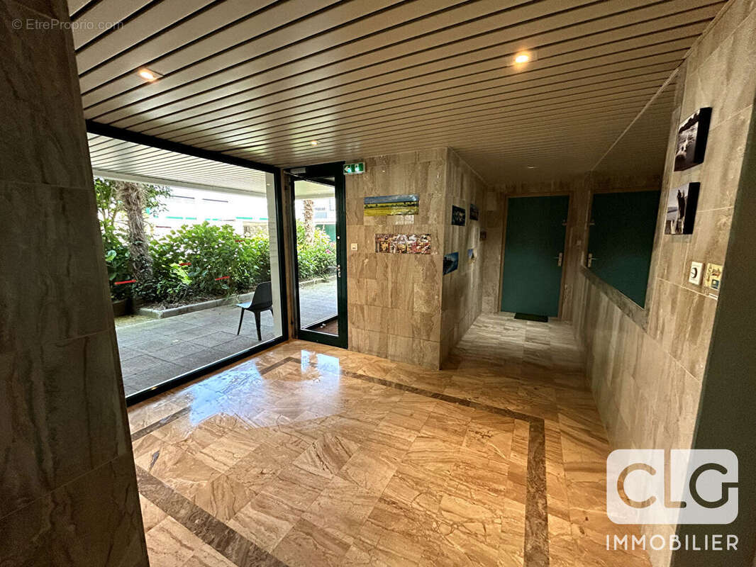 Kerfeunteun - Appartement T2 avec Garage - photo 5