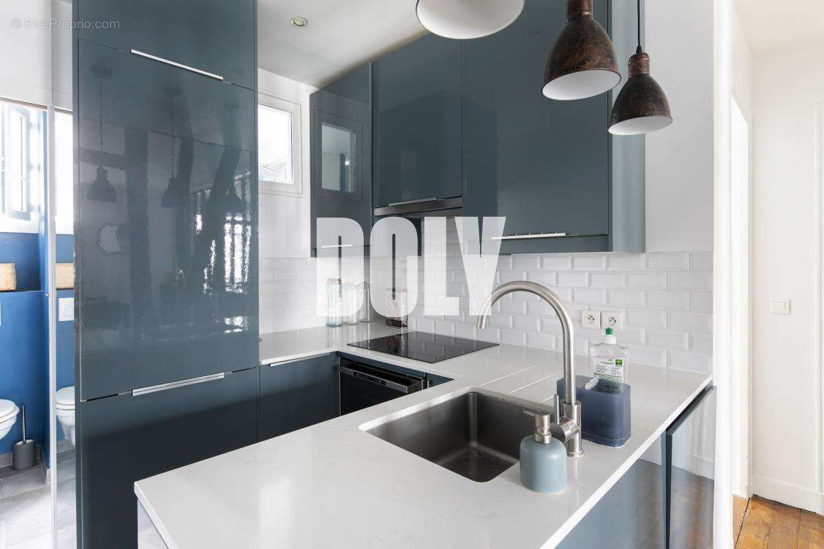 Appartement à PARIS-17E