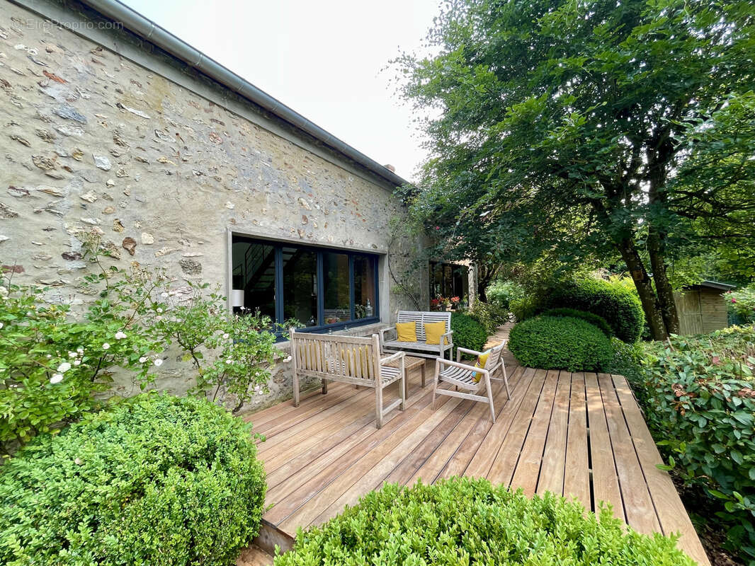 Maison à LES MESNULS