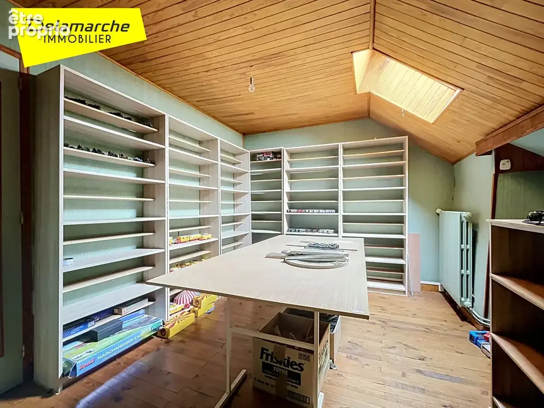 A VENDRE : Charmante maison en pierres avec dépendances et terrain - photo 10