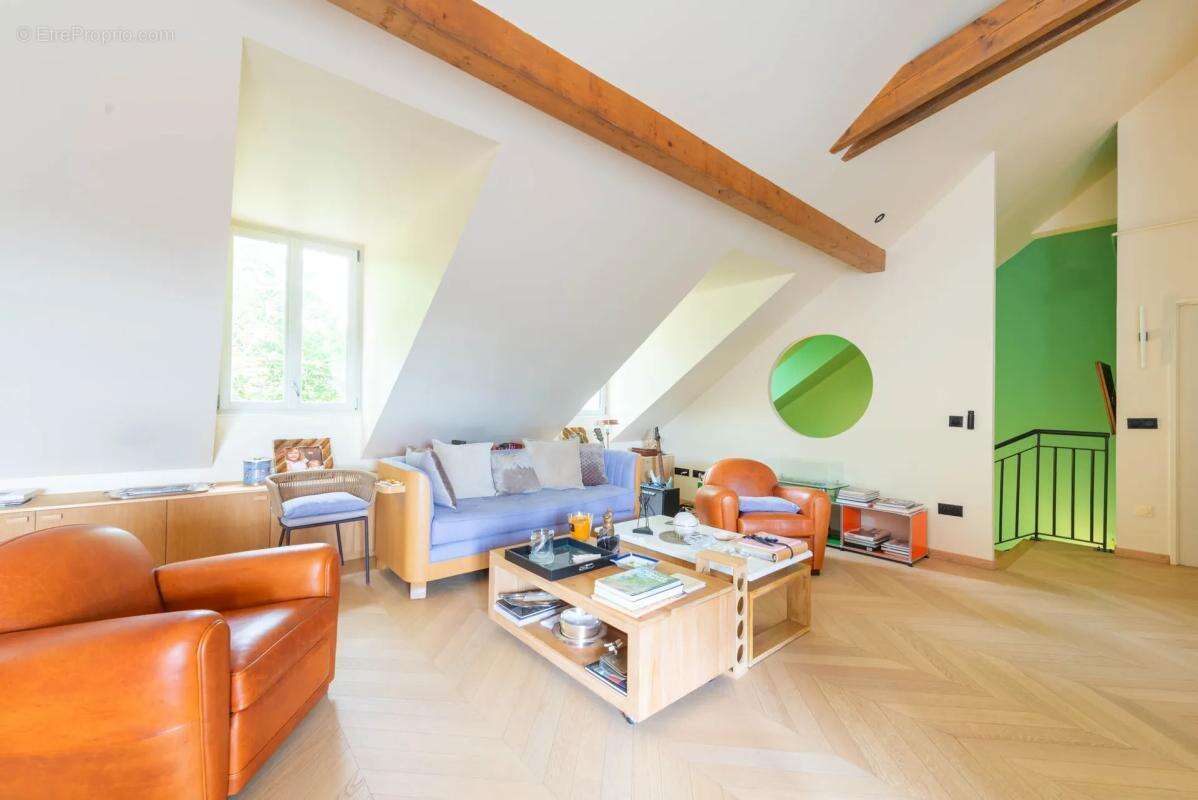 Appartement à LOUVECIENNES