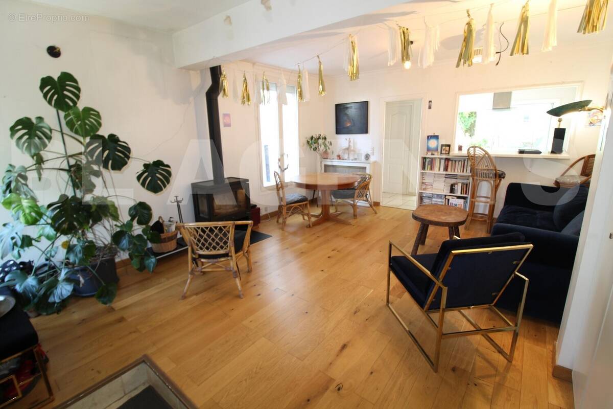 IMG_7673 - Maison à CHENNEVIERES-SUR-MARNE