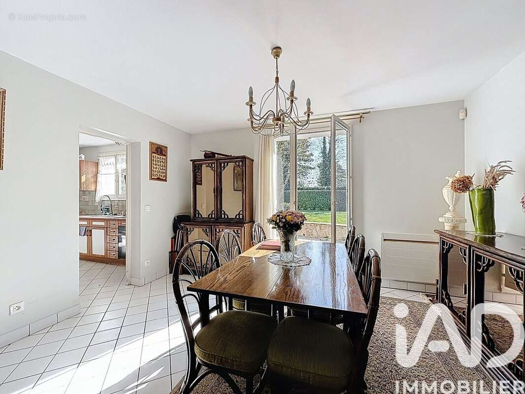 Photo 5 - Maison à LE PLESSIS-TREVISE