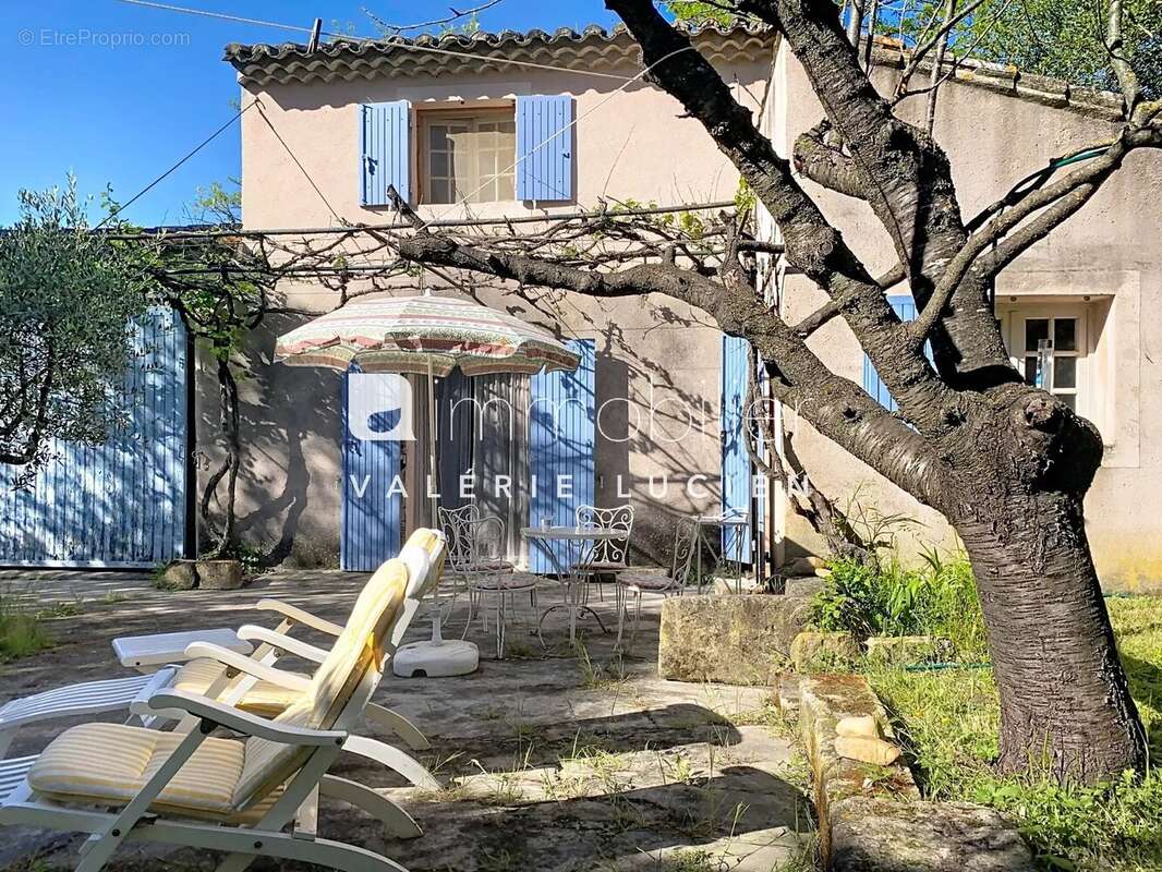 Maison de charme à faire renaître - photo 11