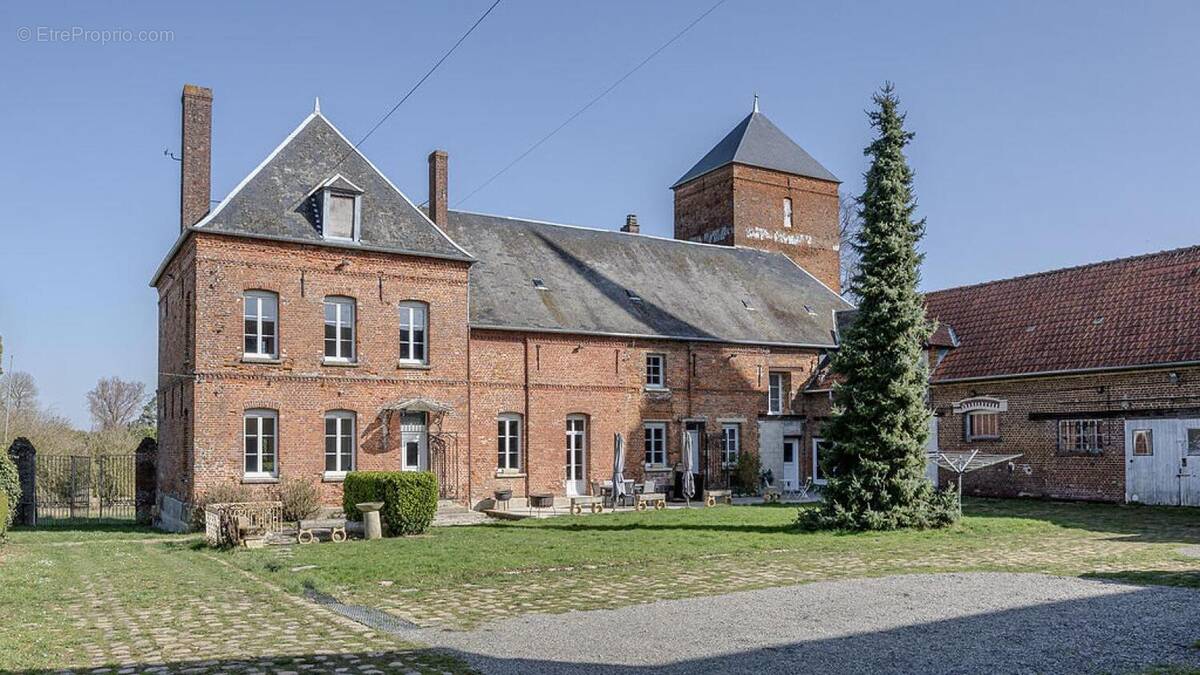 Maison à LIANCOURT-FOSSE
