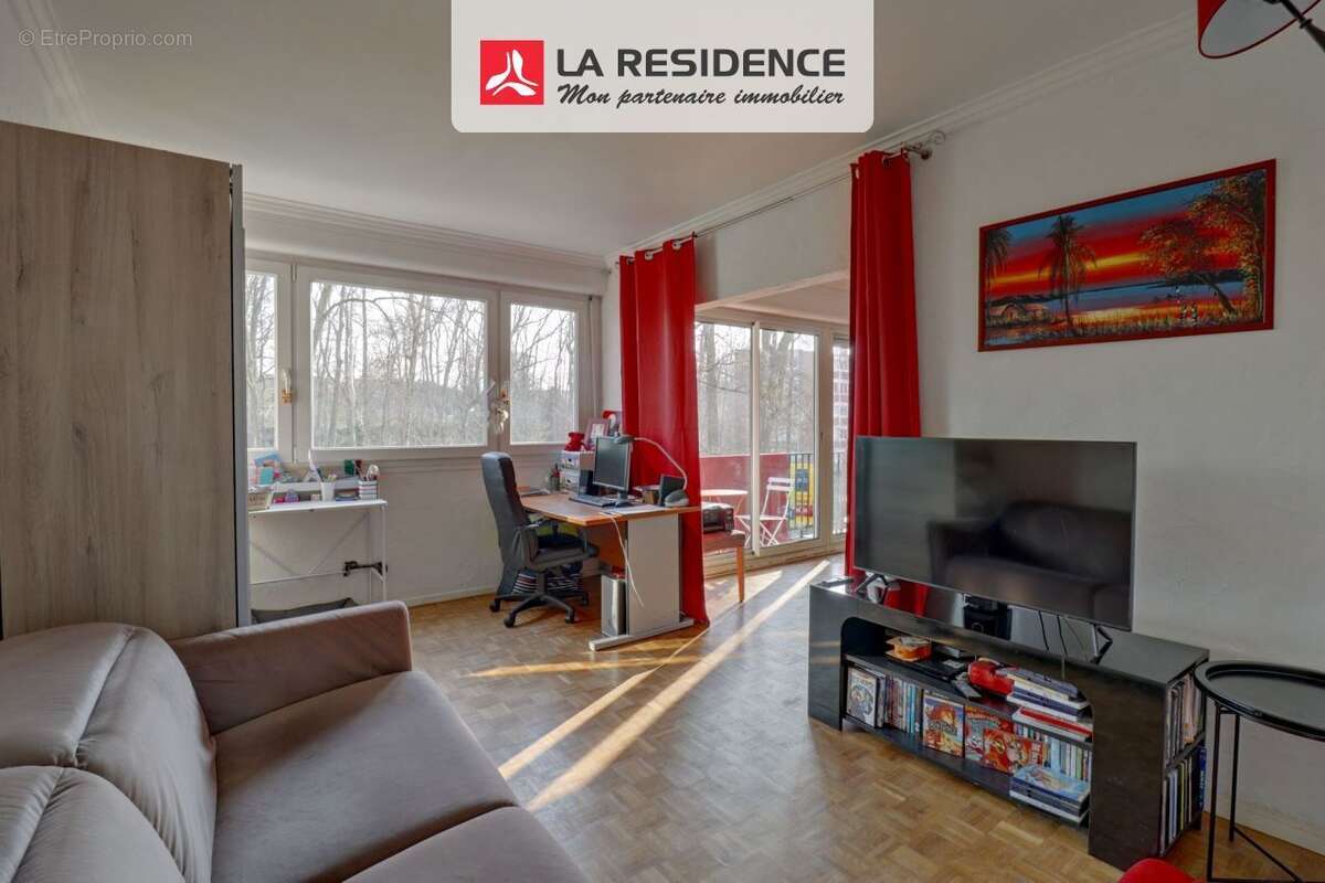 Appartement à VERNEUIL-SUR-SEINE