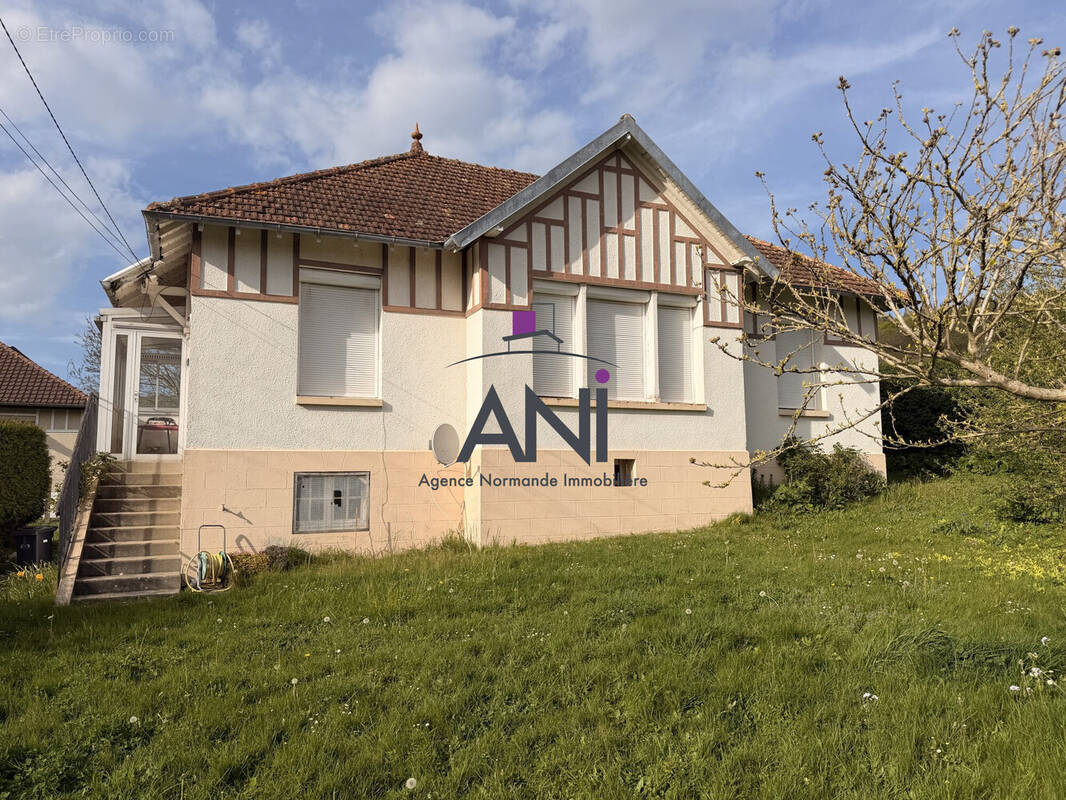 Maison à ARQUES-LA-BATAILLE