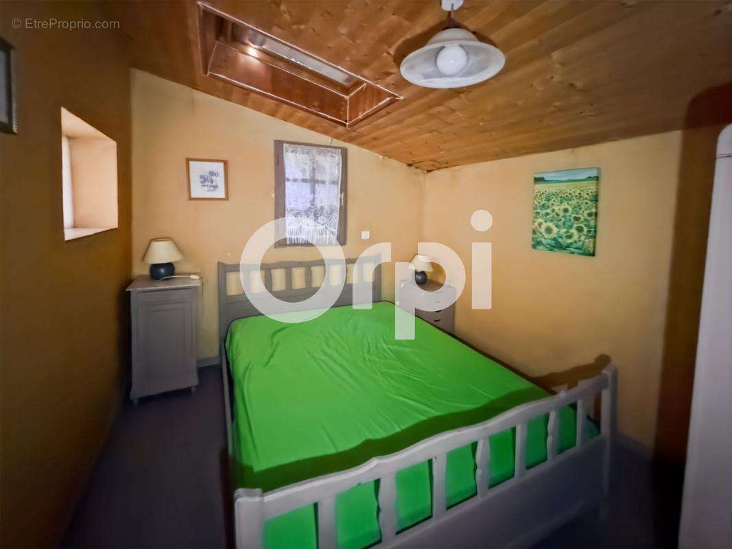 Maison à GROSPIERRES