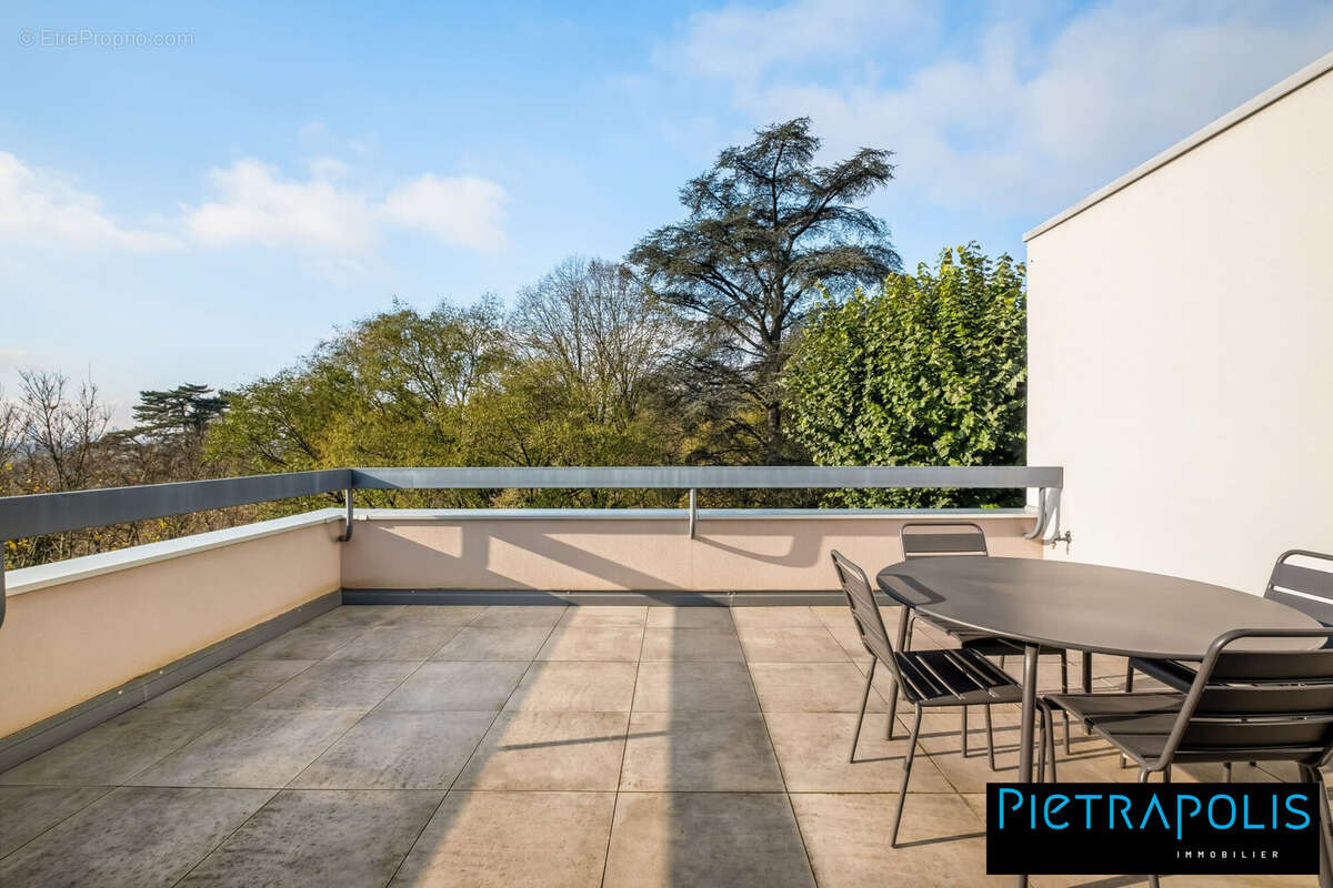 Appartement à RILLIEUX-LA-PAPE